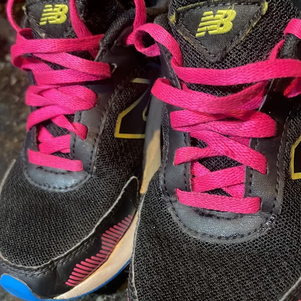 New Balance DynaSoft Sneakers!  12.5c